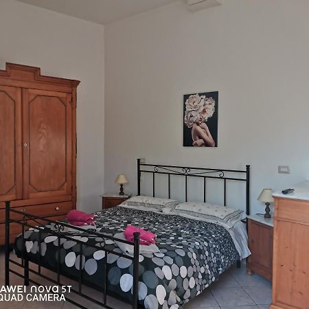 Bed and Breakfast L'Abete Guspini Exterior foto