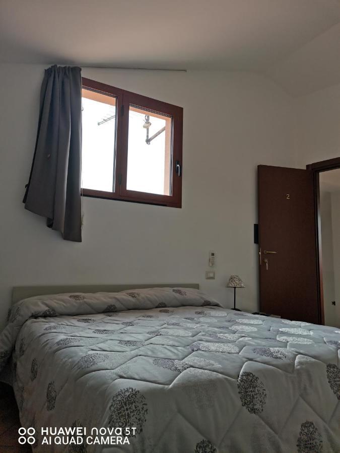 Bed and Breakfast L'Abete Guspini Exterior foto